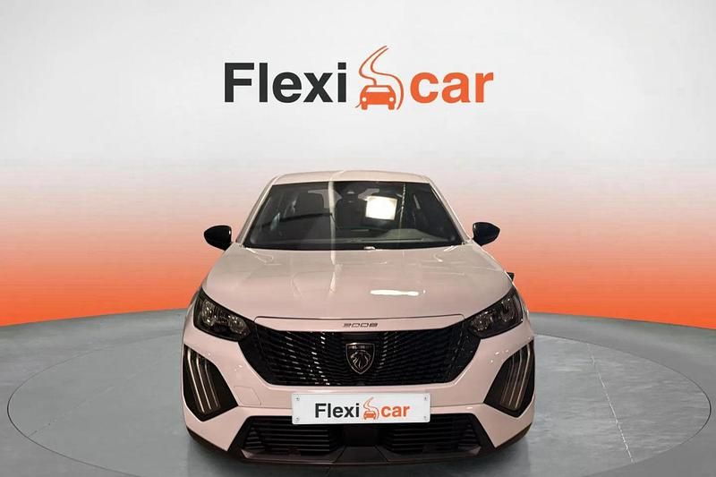 Usado Peugeot 2008 Active 100 CV (73 kW) 2023 Gris SUV