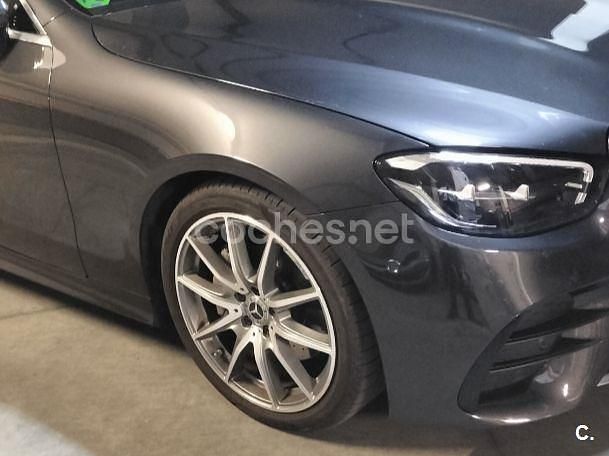 Usado Mercedes E220 194 CV (142 kW) 2021 Gris / plata Coupe