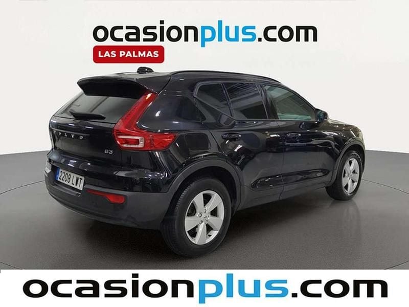 Usado Volvo XC40 Momentum 163 CV (119 kW) 2022 Negro SUV
