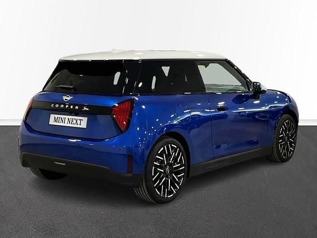 Usado Mini Cooper SE 160 kW (218 CV) 2024 Azul Utilitario