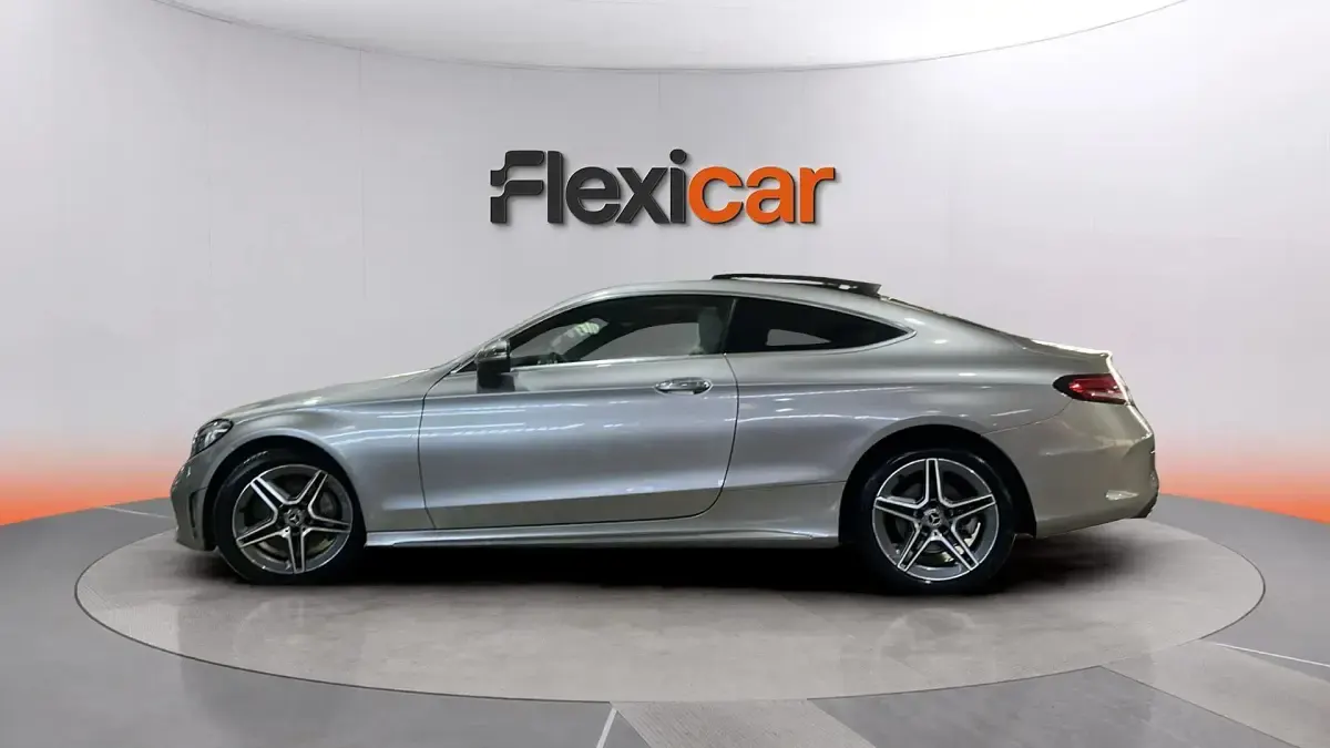 Usado Mercedes C300 245 CV (180 kW) 2018 Gris Coupe