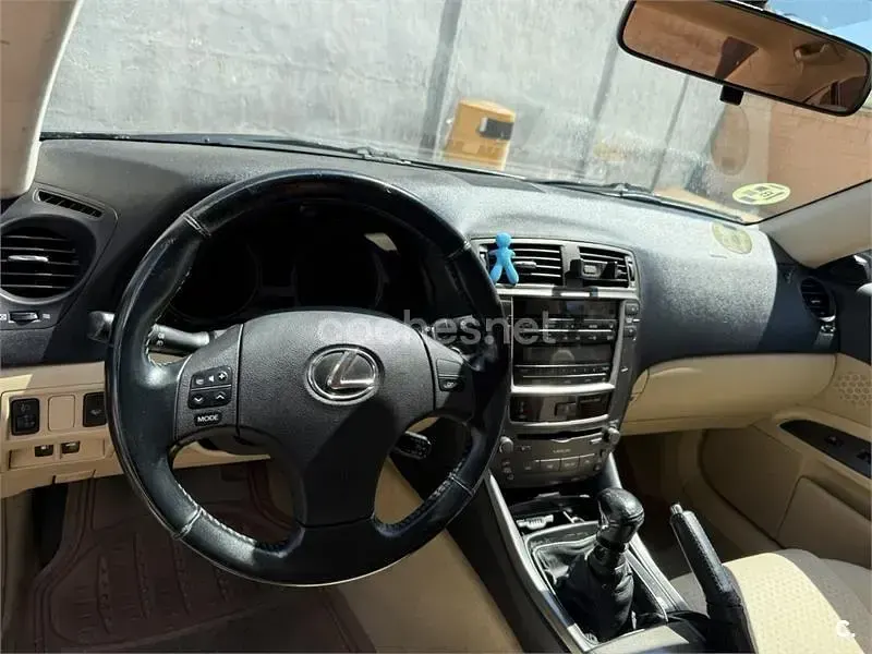 Usado Lexus IS220d Sport Line 177 CV (130 kW) 2008 Negro Berlina
