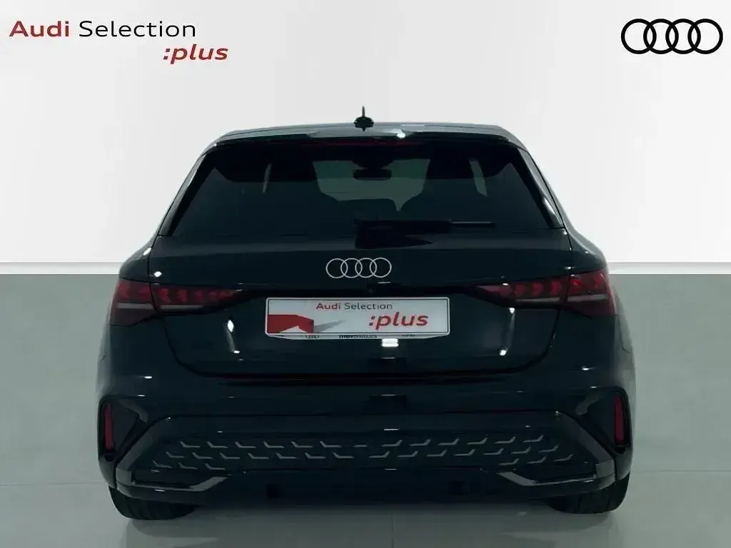 Usado Audi Q3 S-Line 150 CV (110 kW) 2025 Negro SUV
