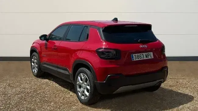Usado Jeep Avenger Altitude 100 CV (73 kW) 2024 Rojo SUV