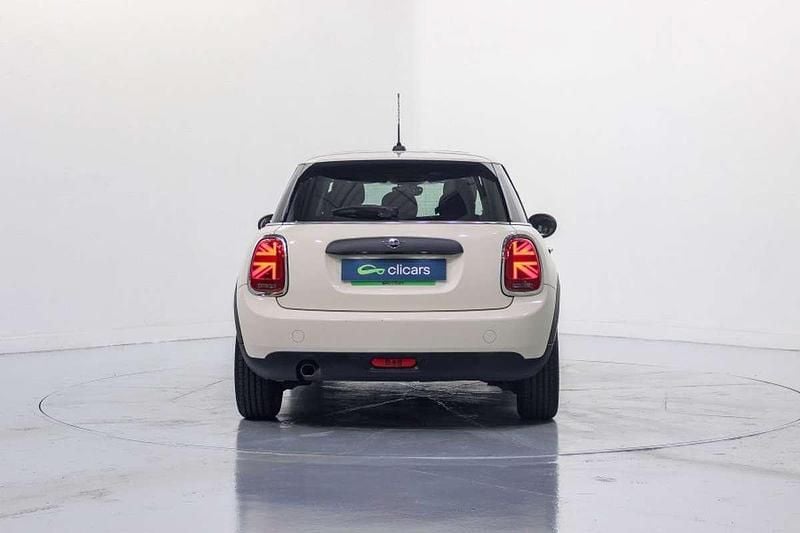 Usado Mini ONE 102 CV (75 kW) 2019 Blanco Utilitario
