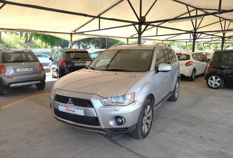 Gris / plata Usado 2010 Mitsubishi Outlander Motion SUV | 7200 € (Precio justo) - Imagen 1/4