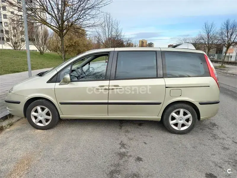 Usado Fiat Ulysse Emotion 128 CV (94 kW) 2005 Beige Monovolumen