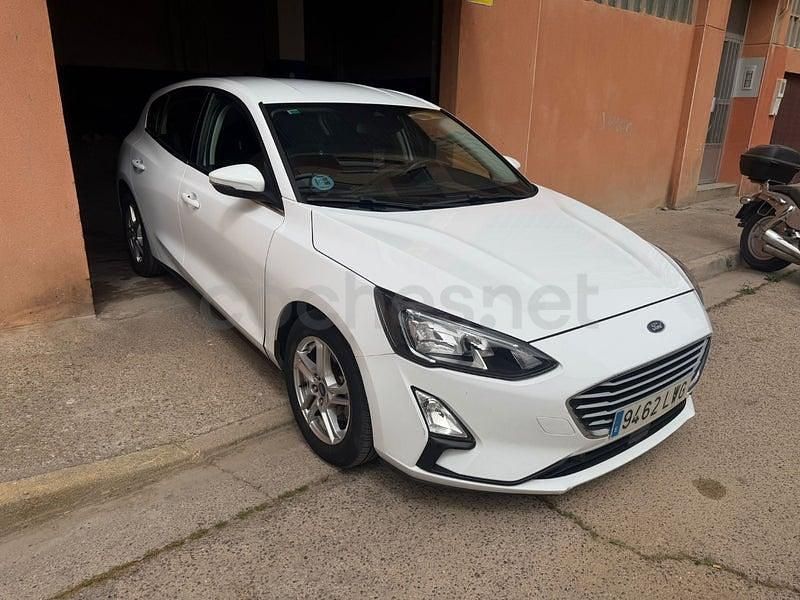 Używany Ford Focus Trend 120 KM (88 kW) 2022 Biały Sedan/Limuzyna