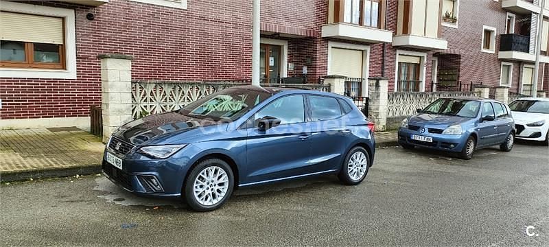 Usado Seat Ibiza FR 115 CV (84 kW) 2025 Gris / plata Utilitario