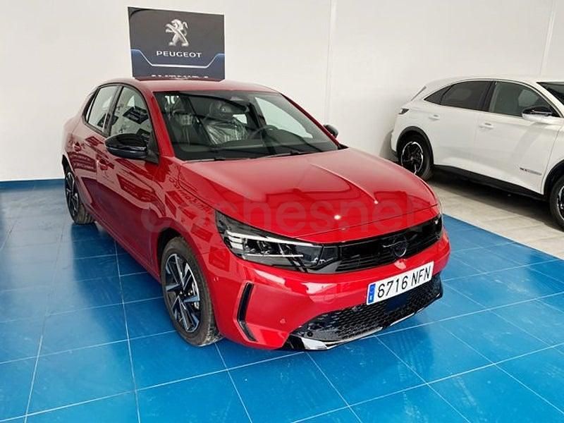 Nuevo Opel Corsa 100 CV (73 kW) 2025 Rojo Utilitario