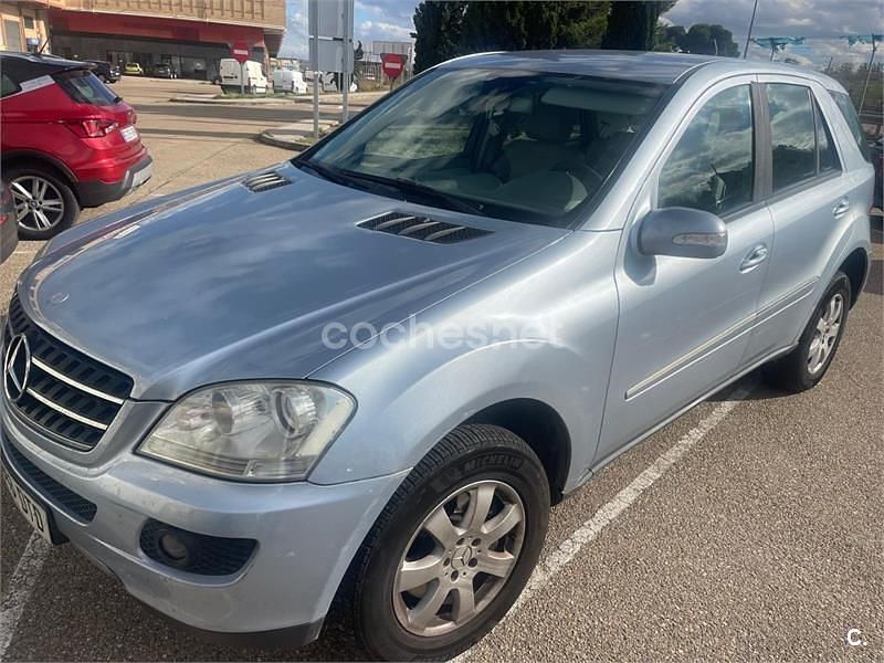 Usado Mercedes ML320 224 CV (164 kW) 2005 Gris / plata SUV
