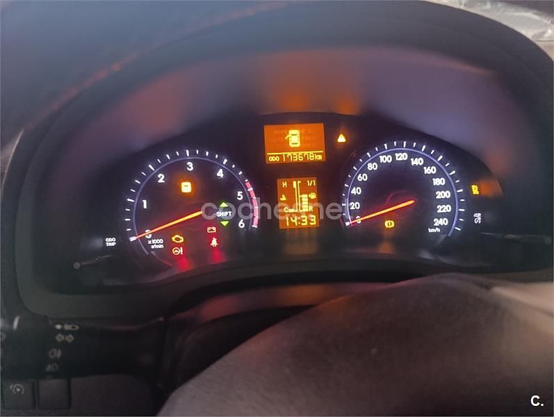 Negro Usado 2015 Toyota Avensis Advance Berlina | 11.999 € (Precio justo) - Imagen 1/4