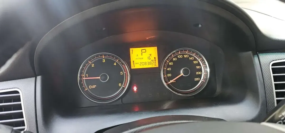 Usado SsangYong Korando Premium Plus 175 CV (128 kW) 2012 Blanco SUV