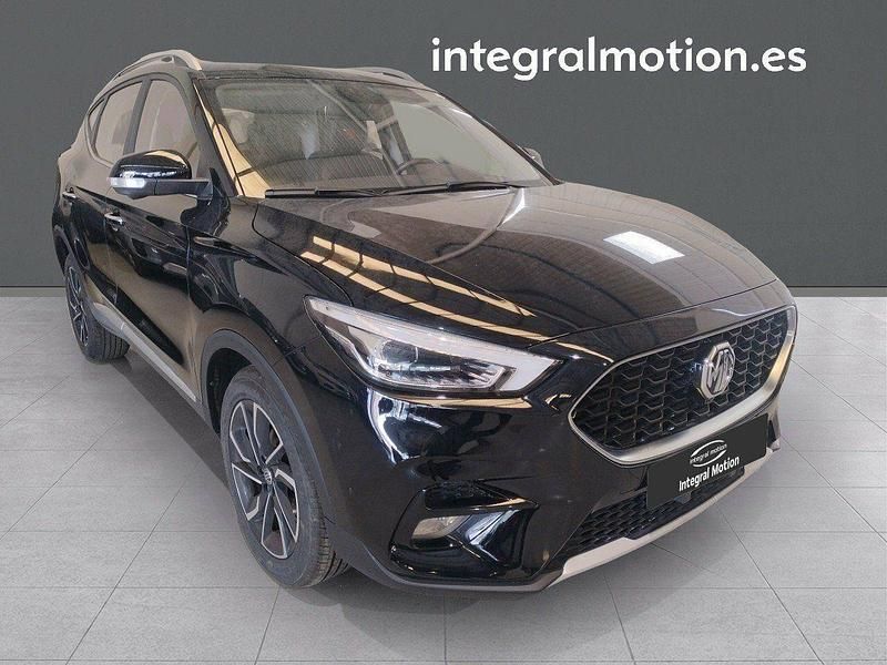 Usado MG ZS Luxury 106 CV (77 kW) 2023 Negro Berlina