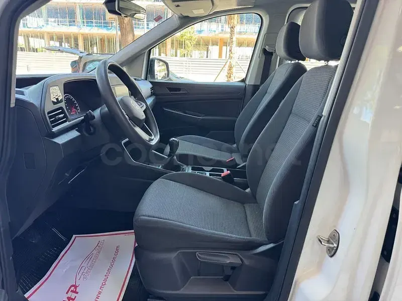 Usado VW Caddy 122 CV (89 kW) 2021 Blanco Monovolumen