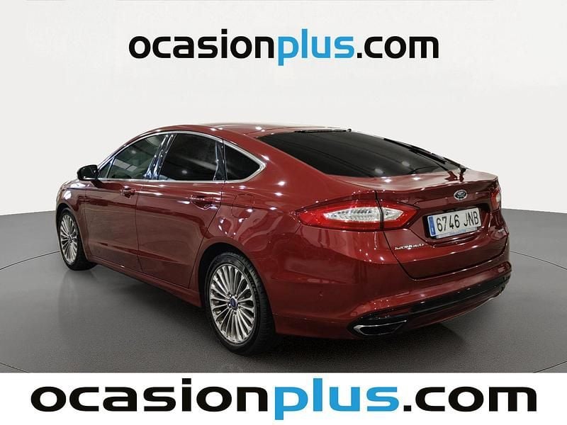 Usado Ford Mondeo Titanium 241 CV (177 kW) 2016 Rojo Berlina
