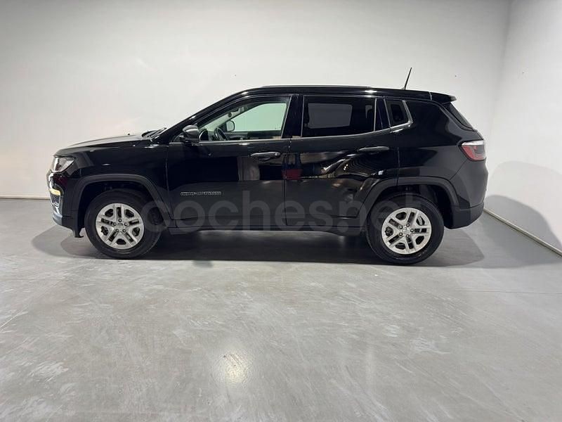 Usado Jeep Compass Sport 120 CV (88 kW) 2018 Negro SUV