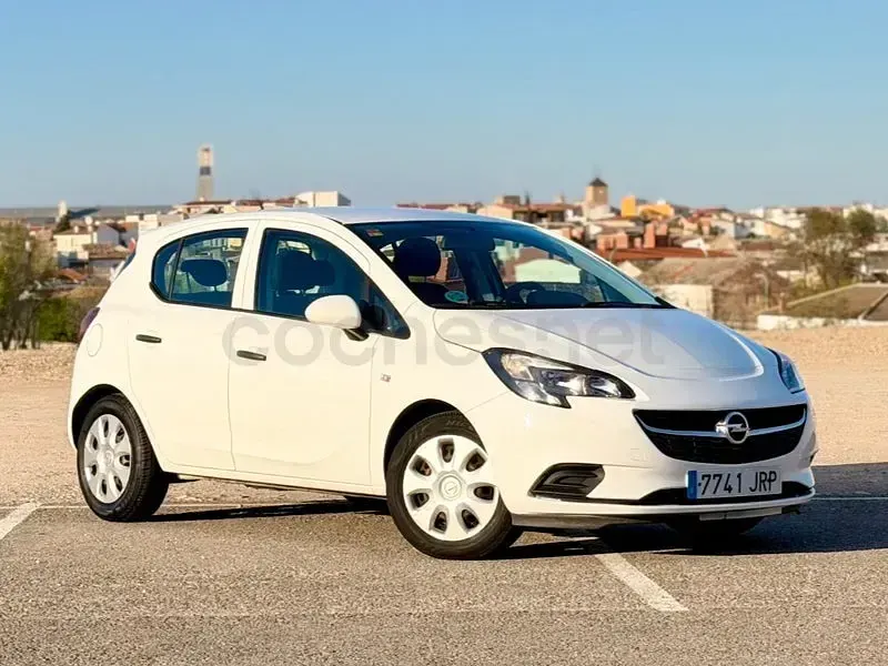 Usado Opel Corsa Business 75 CV (55 kW) 2016 Blanco Utilitario