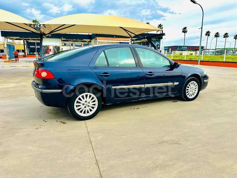 Usado Renault Laguna III Authentique 110 CV (80 kW) 2007 Azul Berlina