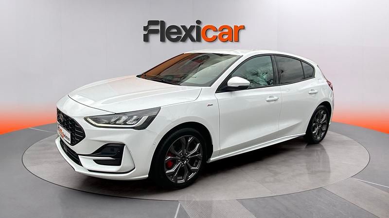 Usado Ford Focus ST-Line 125 CV (91 kW) 2022 Blanco Berlina