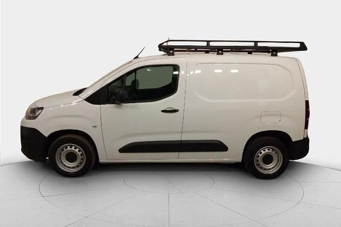 Usado Citroën Berlingo 103 CV (75 kW) 2023 Blanco Monovolumen