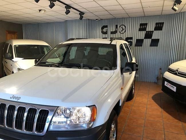 Gris / plata Usado 1999 Jeep Grand Cherokee Laredo SUV | 5900 € (Precio justo) - Imagen 1/4