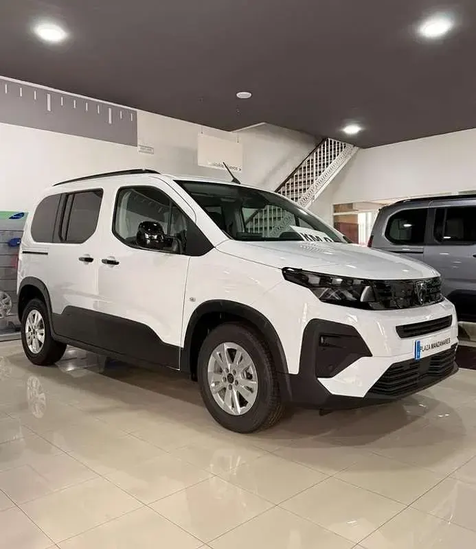 Nuevo Peugeot Rifter Allure 101 CV (74 kW) 2025 Blanco Monovolumen