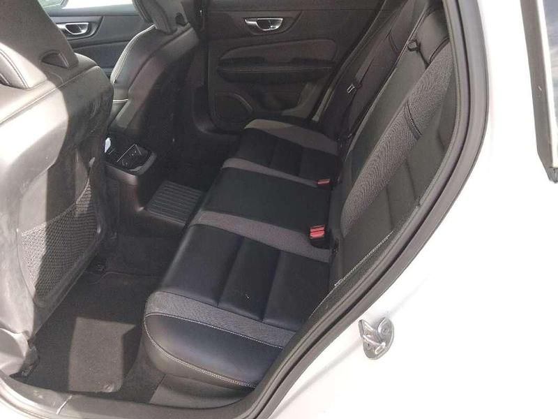 Usado Volvo V60 R-Design 351 CV (258 kW) 2022 Blanco Familiar