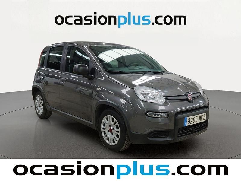 Usado Fiat Panda 70 CV (51 kW) 2023 Gris Utilitario