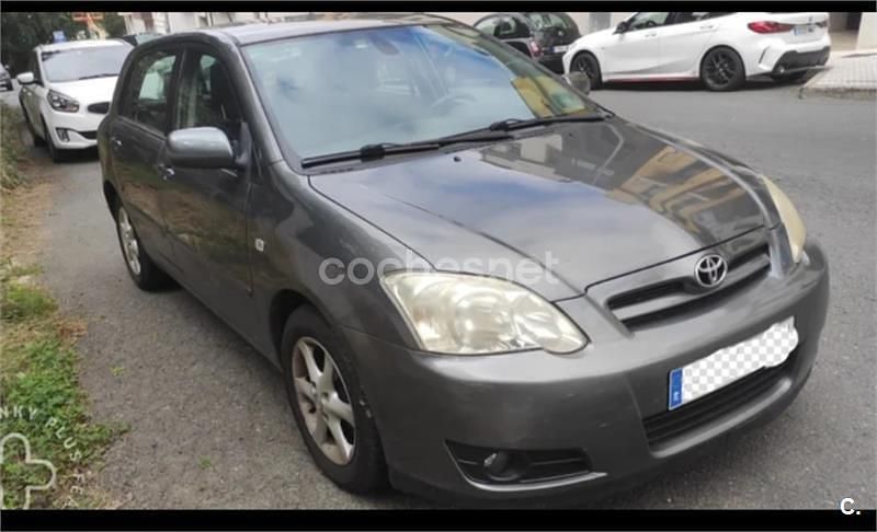 Gris / plata Usado 2005 Toyota Corolla Sol Berlina | 4500 € (Precio justo) - Imagen 1/4