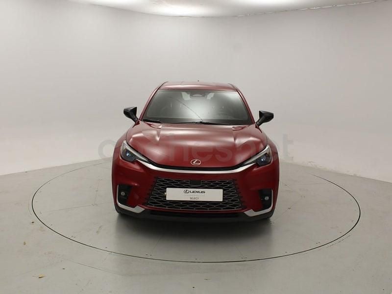 Usado Lexus LBX 136 CV (100 kW) 2025 Rojo SUV