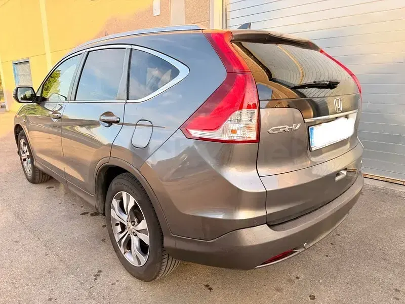 Usado Honda CR-V Luxury 150 CV (110 kW) 2013 Gris / plata SUV