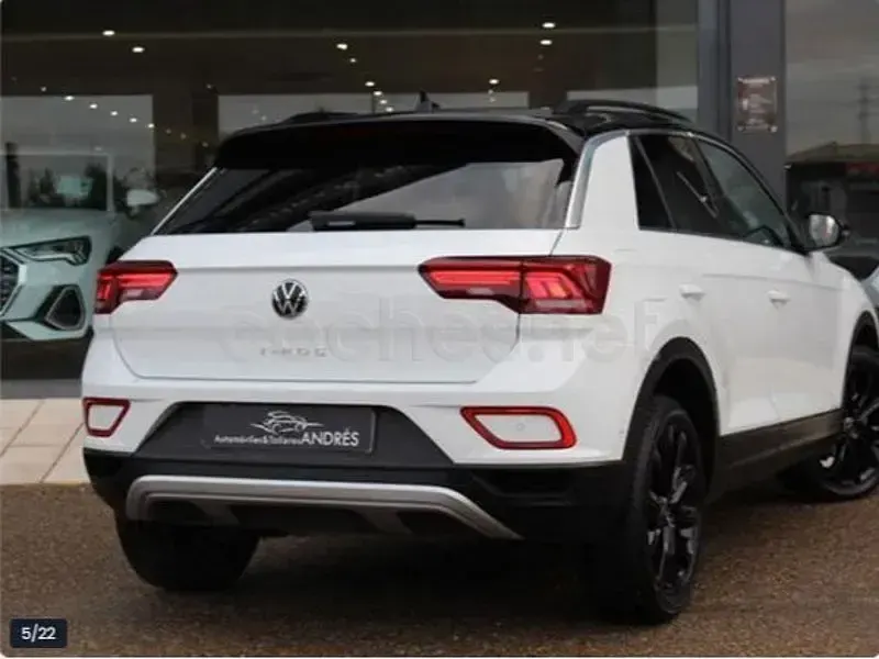 Usado VW T-Roc 115 CV (84 kW) 2023 Blanco SUV