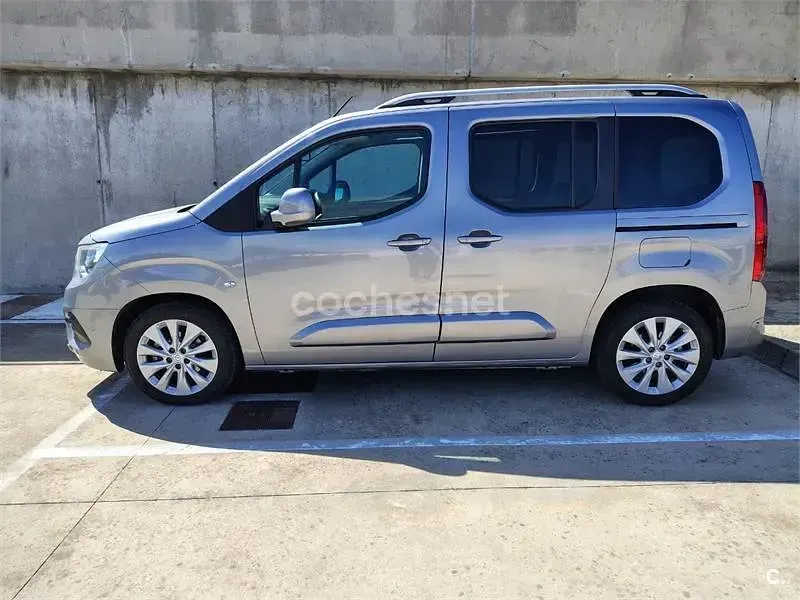 Usado Opel Combo Life Selective 110 CV (80 kW) 2019 Gris / plata Monovolumen