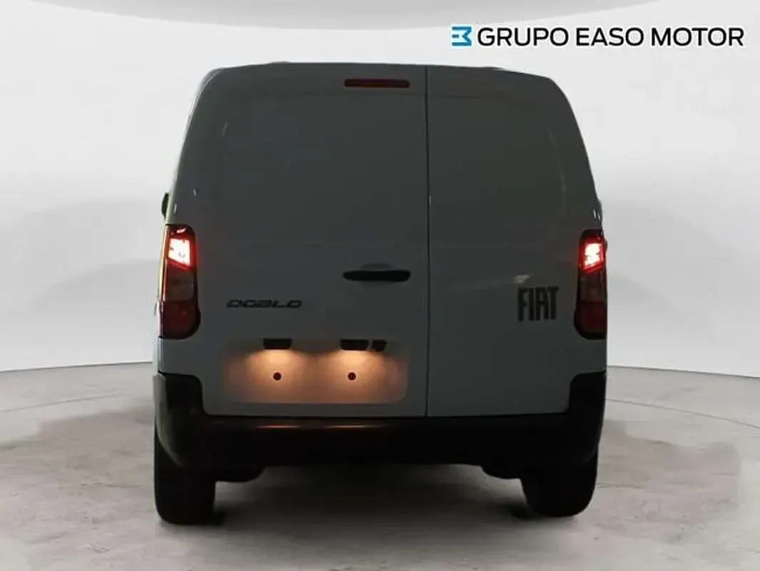 Nuevo Fiat Doblò 101 CV (74 kW) 2025 Blanco Monovolumen
