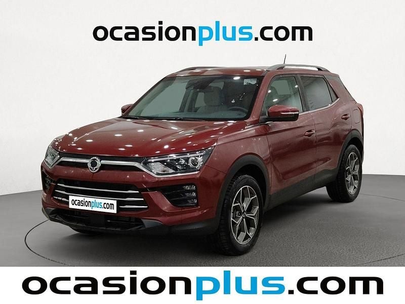 Rojo Nuevo 2025 Ssangyong (KGM) Korando SUV | 21.305 € (Precio justo) - Imagen 1/4