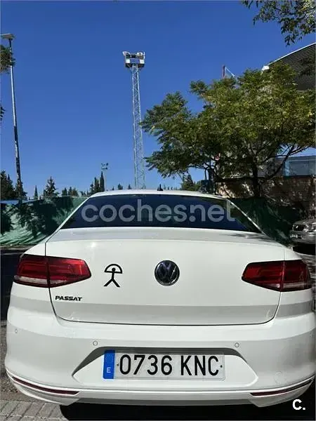 Usado VW Passat Advance 150 CV (110 kW) 2018 Blanco Berlina