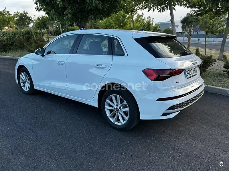 Usado Audi A3 Advanced Plus 116 CV (85 kW) 2025 Blanco Berlina