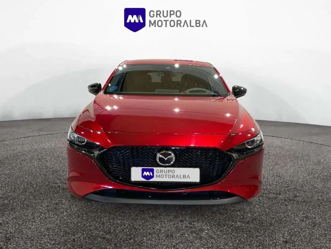 Usado Mazda 3 Homura-Line 122 CV (89 kW) 2023 Rojo Utilitario