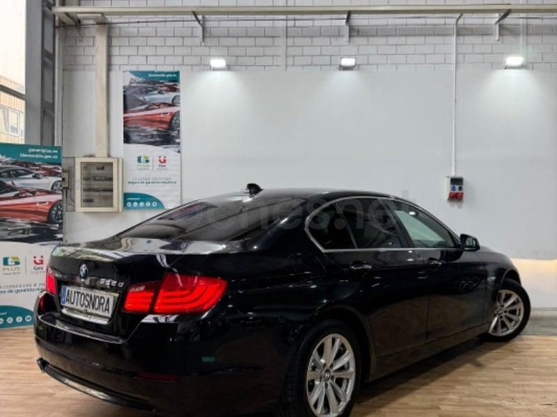 Usado BMW 525 Comfort Edition 218 CV (160 kW) 2013 Negro Berlina