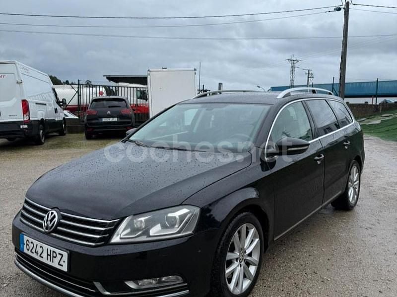 Usado VW Passat 140 CV (102 kW) 2013 Negro Familiar