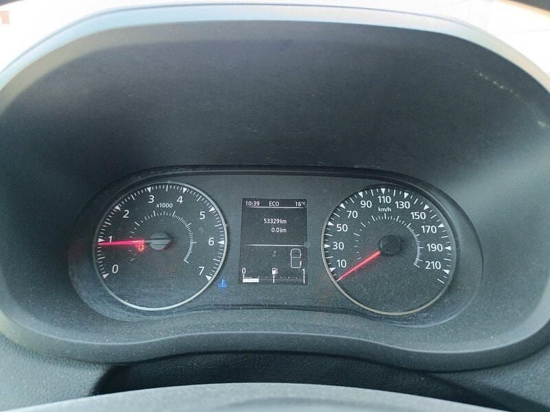 Begagnad Renault Master 135 HK (99 kW) 2024 Vit Minibuss