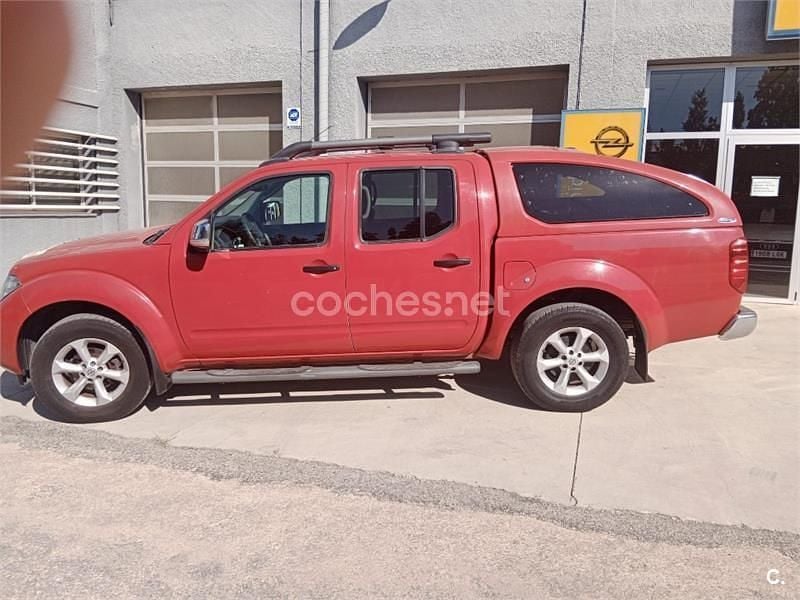 Usado Nissan Navara Pack 190 CV (139 kW) 2010 Rojo Recogida