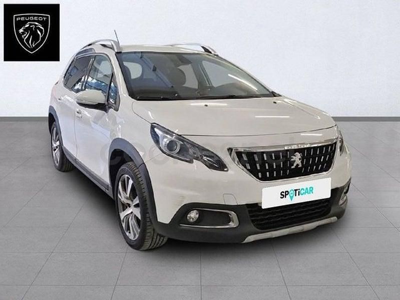 Usado Peugeot 2008 Allure 110 CV (80 kW) 2019 Blanco SUV