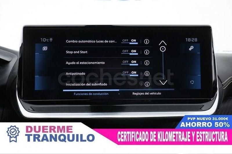 Usado Peugeot 3008 GT-line 130 CV (95 kW) 2020 Gris / plata SUV