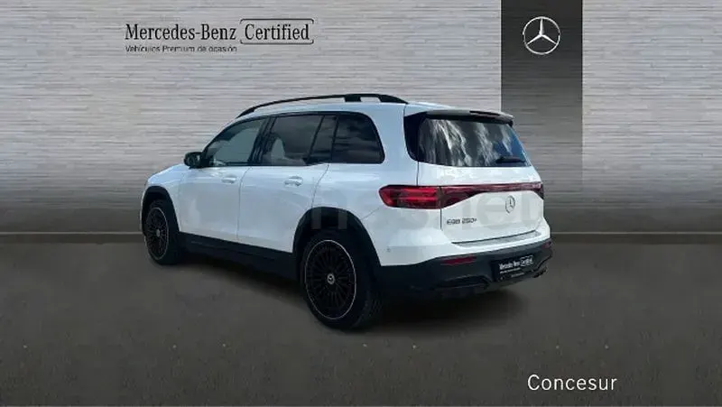 Usado Mercedes EQB250 139 kW (190 CV) 2025 Eléctrico SUV