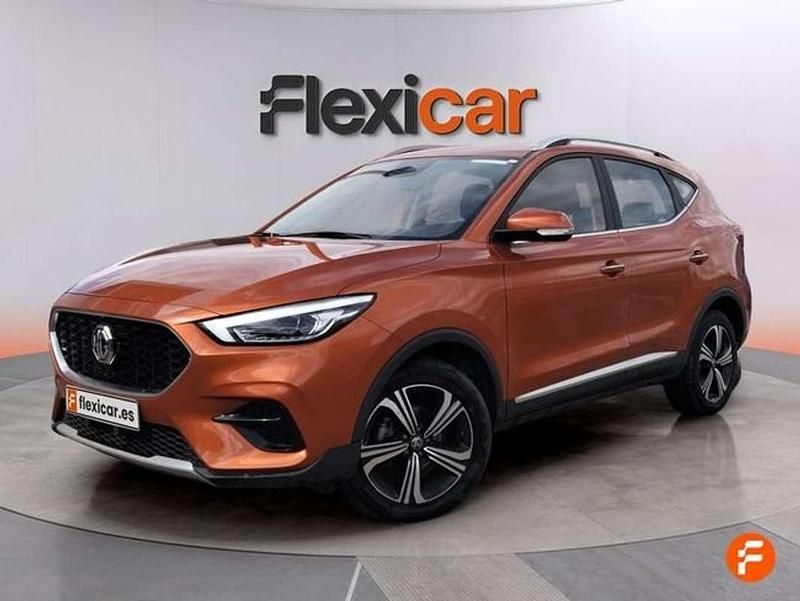 Usado MG ZS Luxury 106 CV (77 kW) 2025 Naranja SUV