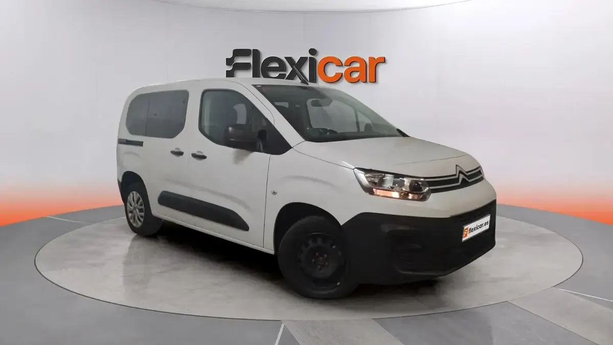 Usado Citroën Berlingo Feel 102 CV (75 kW) 2023 Monovolumen