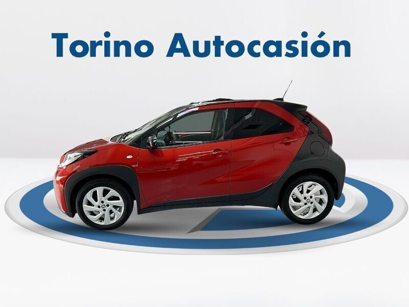 Rojo Usado 2022 Toyota Aygo Utilitario | 14.490 € (Precio justo) - Imagen 1/4