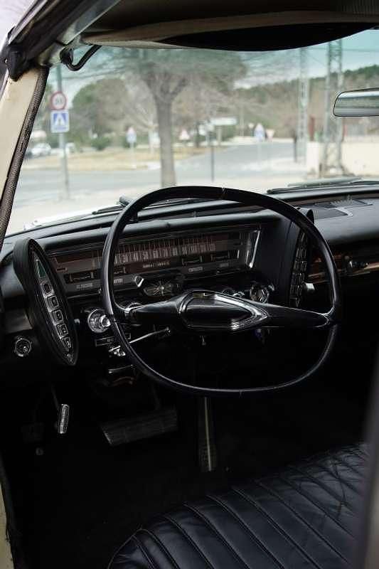 Usado Chrysler Imperial 354 CV (260 kW) 1961 Beige Coupe